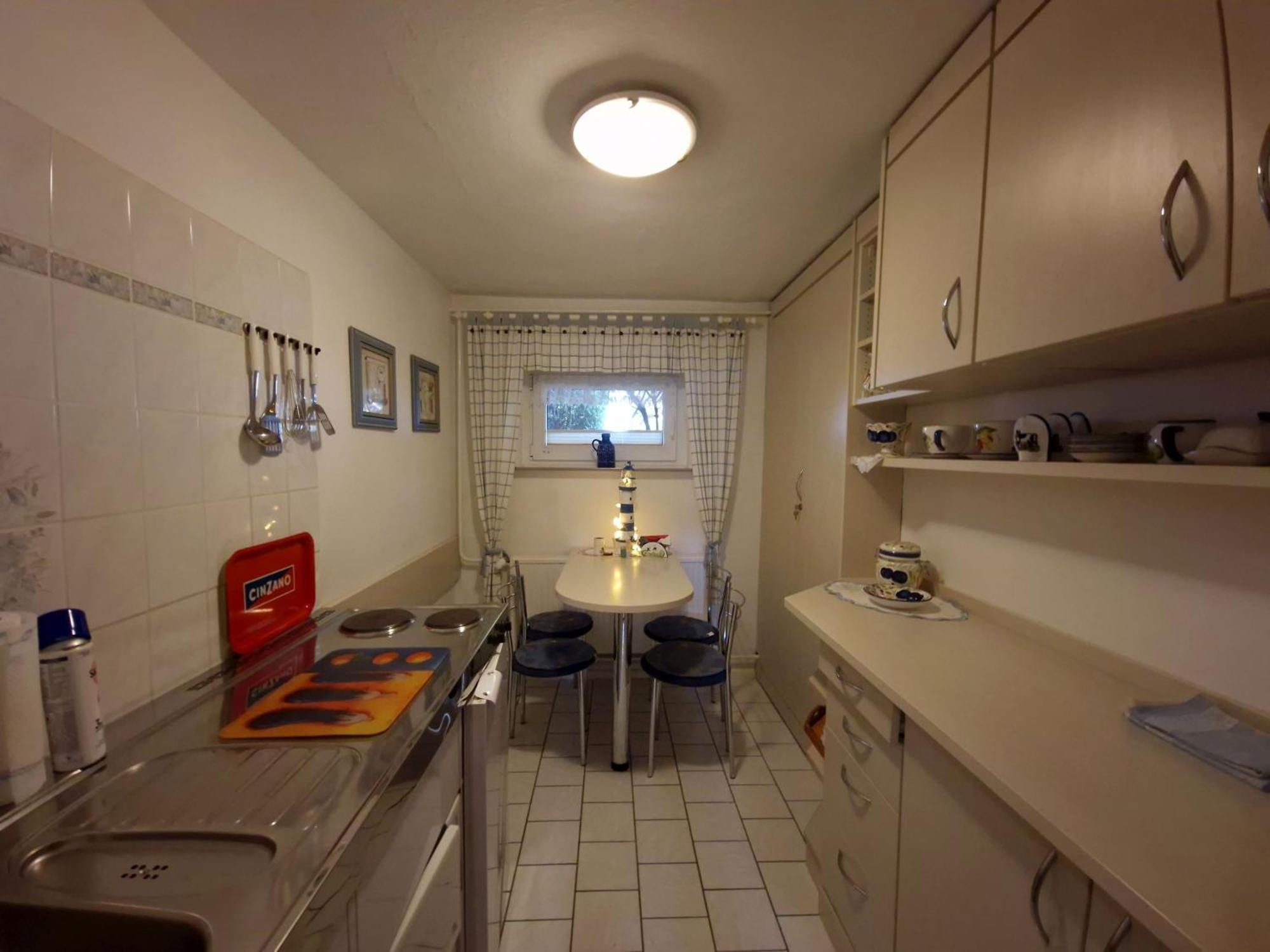Ahlbeck, Ferienobjekt Apfel-Blume-Veilchen Apartman Heringsdorf  Szoba fotó